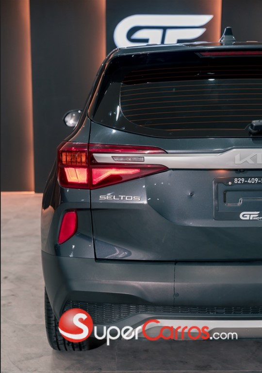 2022 Kia Seltos — foto 7 / 12