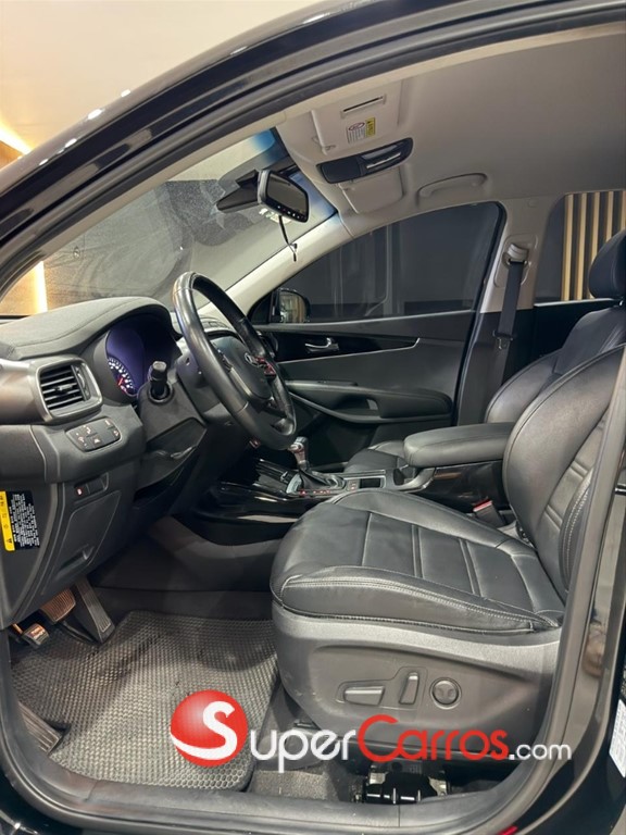 2019 Kia Sorento — foto 7 / 12