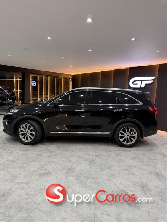2019 Kia Sorento — foto 10 / 12