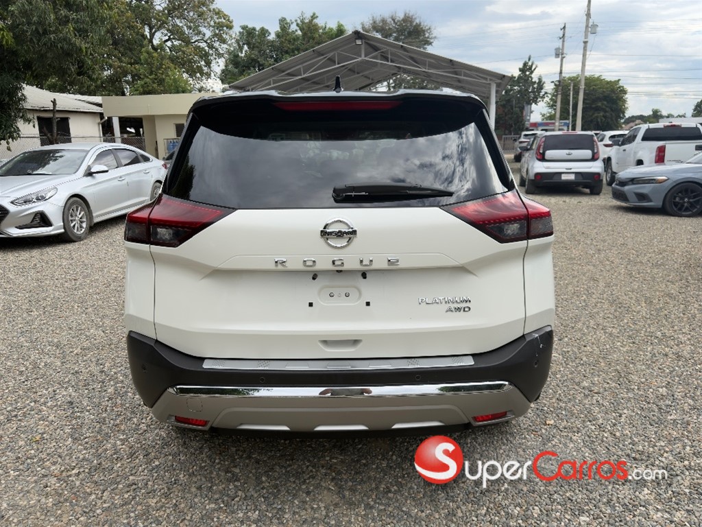 2021 Nissan Rogue Platinum — foto 5 / 9