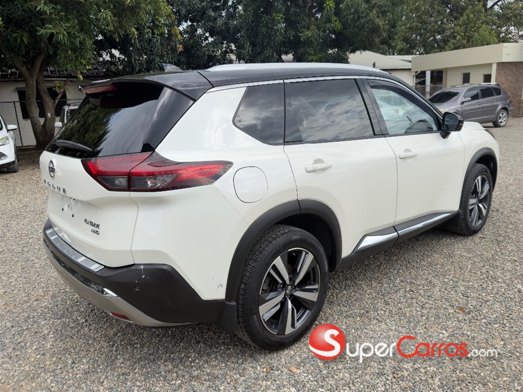 2021 Nissan Rogue Platinum — foto 7 / 9