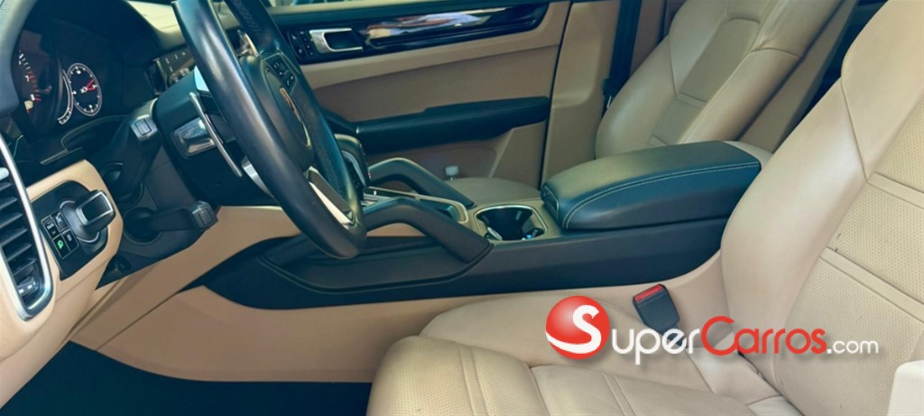 2019 Porsche Cayenne Coupe — foto 7 / 12