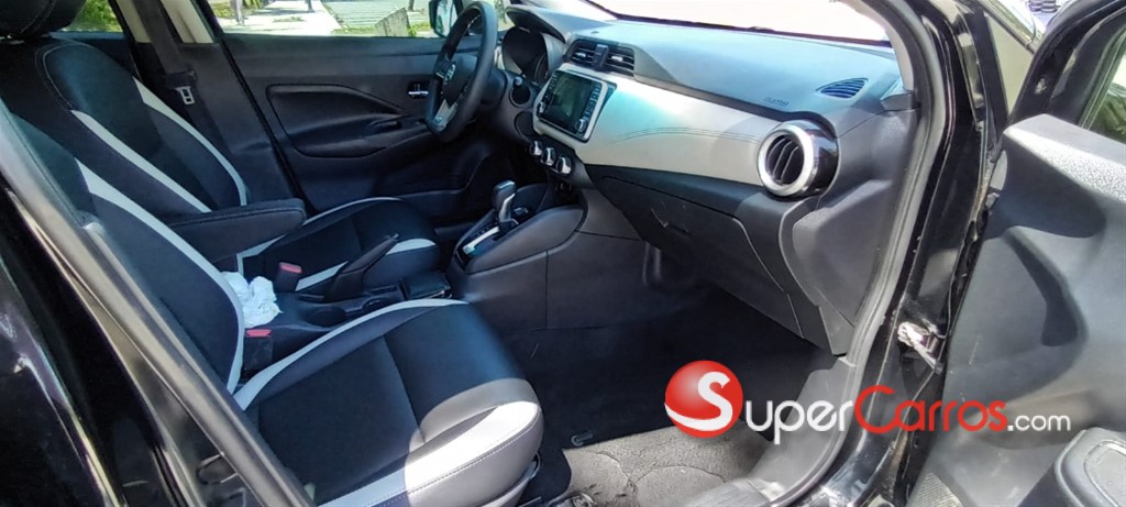 2020 Nissan Versa SV — foto 3 / 12