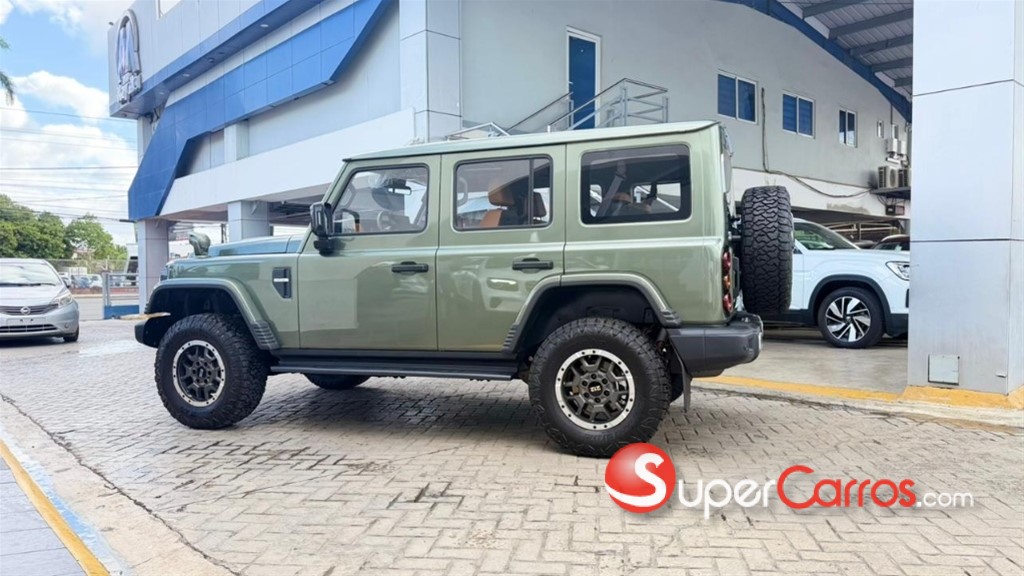 2026 212 T01 Officer Off-Road — foto 12 / 12