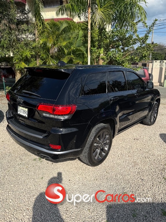 2019 Jeep Grand Cherokee Overland Highaltitude — foto 6 / 12