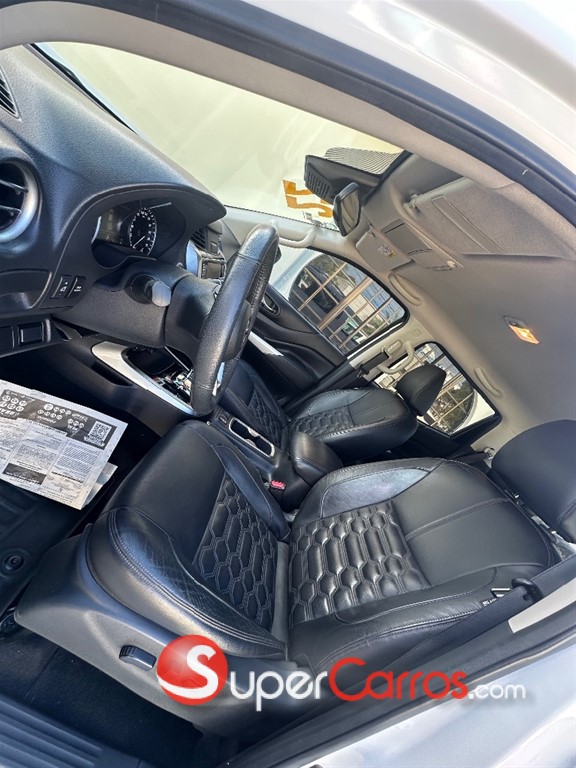 2022 Nissan Frontier LE — foto 7 / 8