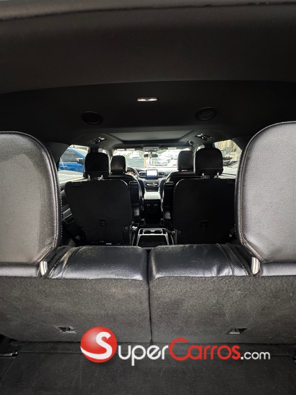 2020 Ford Explorer XLT — foto 9 / 10