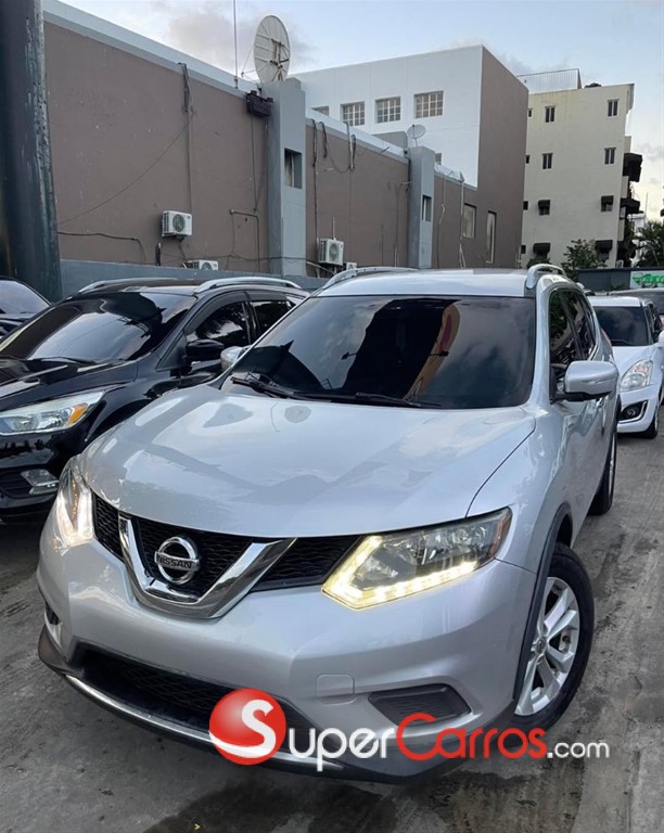 2014 Nissan Rogue SV — foto 6 / 10