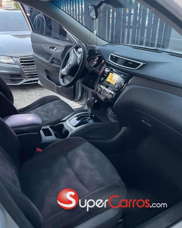 2014 Nissan Rogue SV — foto 10 / 10