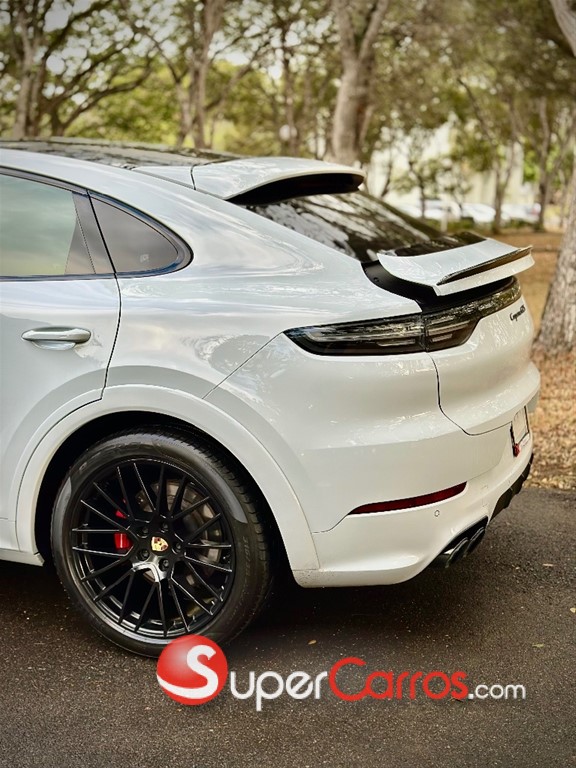 2021 Porsche Cayenne Coupe GTS — foto 11 / 12