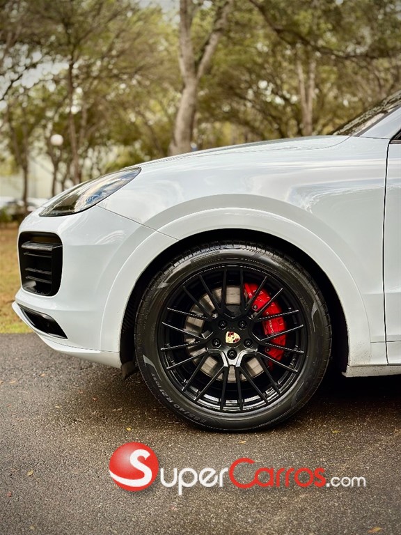 2021 Porsche Cayenne Coupe GTS — foto 12 / 12