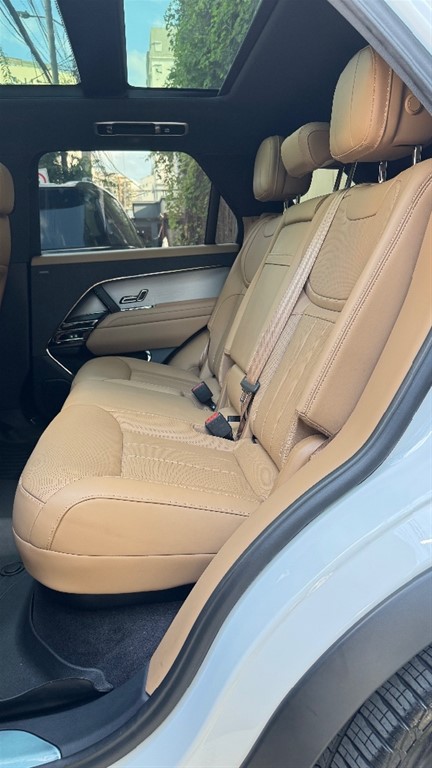 2025 Land Rover Range Rover Sport SE — foto 9 / 12