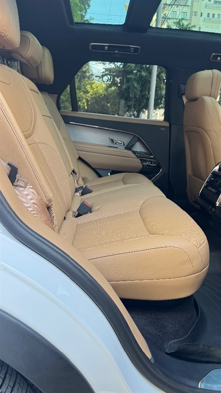 2025 Land Rover Range Rover Sport SE — foto 11 / 12