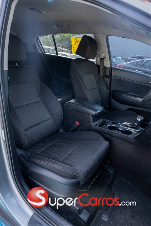 2020 Kia Sportage LX — foto 3 / 12