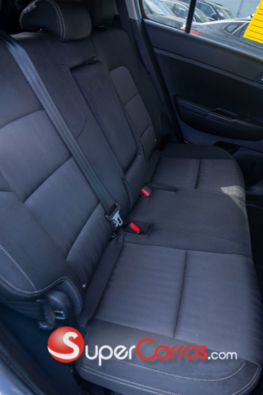 2020 Kia Sportage LX — foto 4 / 12