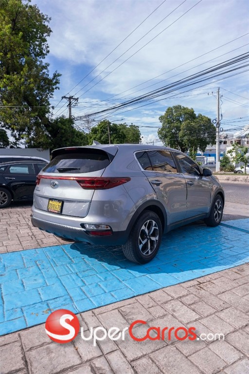 2020 Kia Sportage LX — foto 9 / 12