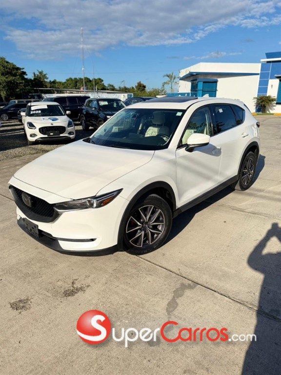 2021 Mazda CX-5 Touring — foto 3 / 10