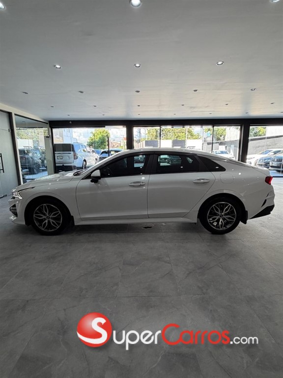 2021 Kia K-5 — foto 10 / 12
