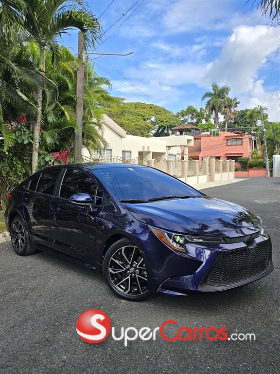 2020 Toyota Corolla LE — foto 2 / 8
