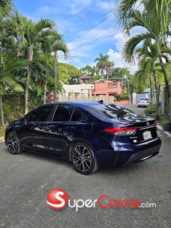 2020 Toyota Corolla LE — foto 3 / 8