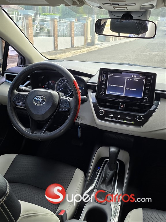 2020 Toyota Corolla LE — foto 6 / 8