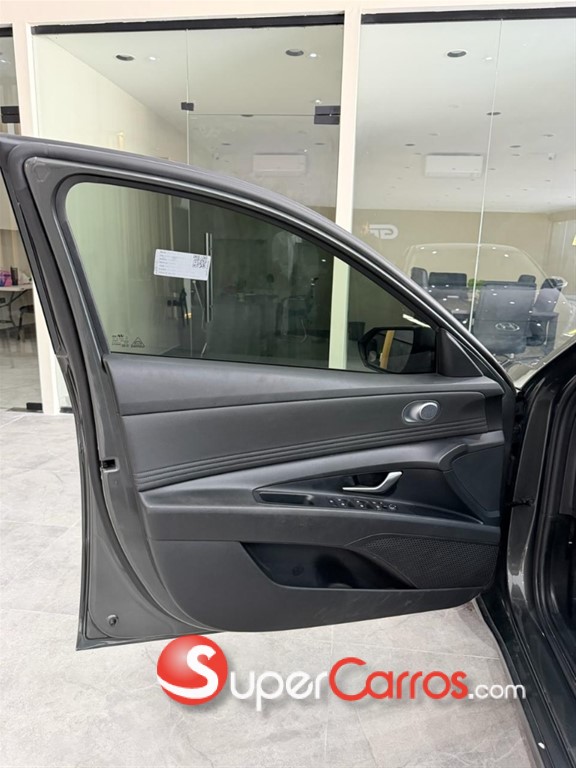 2021 Hyundai Avante LPI — foto 5 / 11