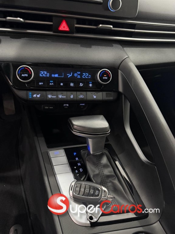 2021 Hyundai Avante LPI — foto 9 / 11