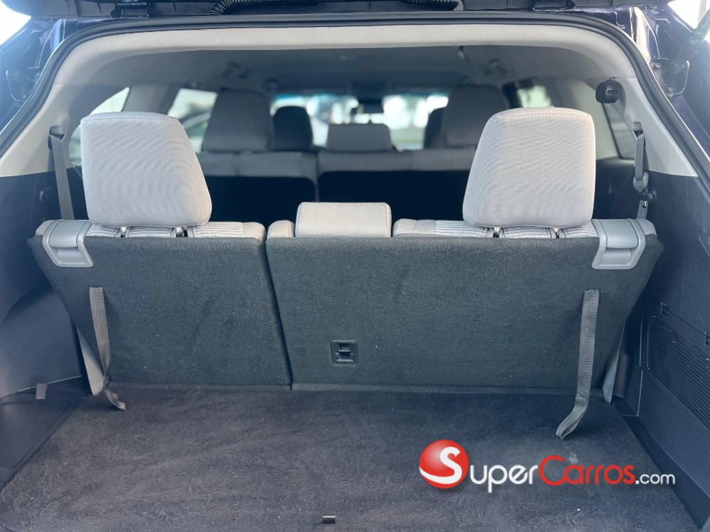 2020 Toyota Highlander LE Plus — foto 11 / 11