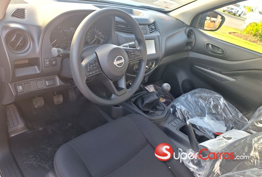 2026 Nissan Frontier S — foto 2 / 5