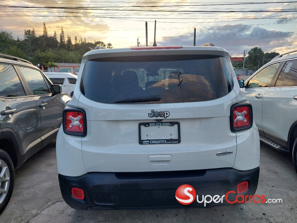 2020 Jeep Renegade Latitude — foto 4 / 12