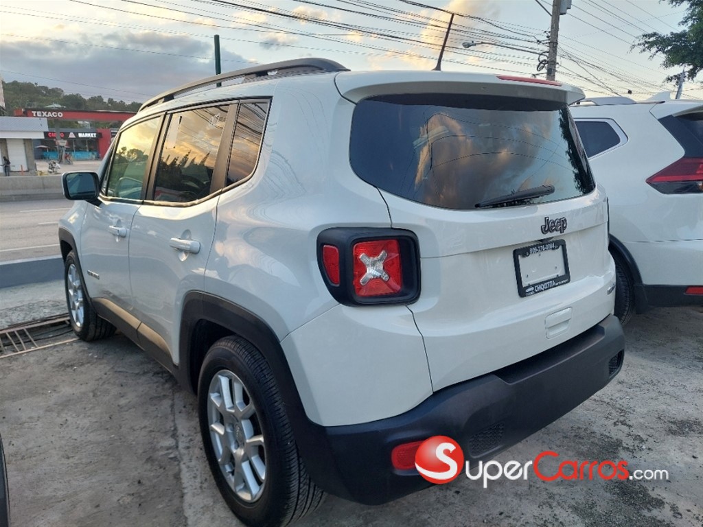 2020 Jeep Renegade Latitude — foto 6 / 12