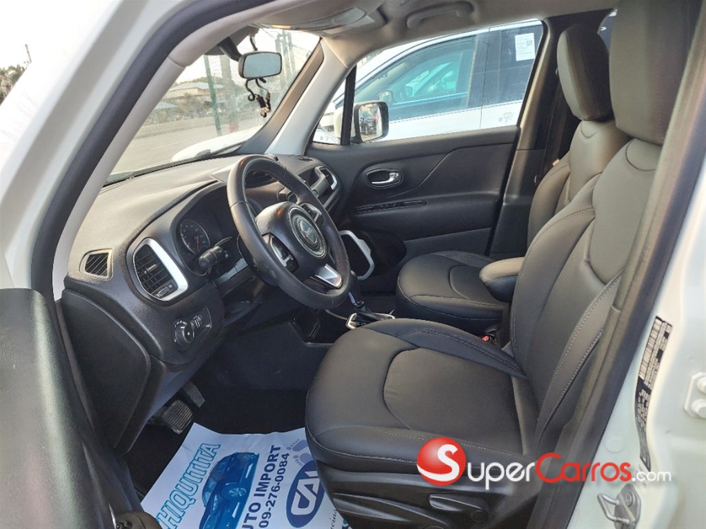 2020 Jeep Renegade Latitude — foto 10 / 12