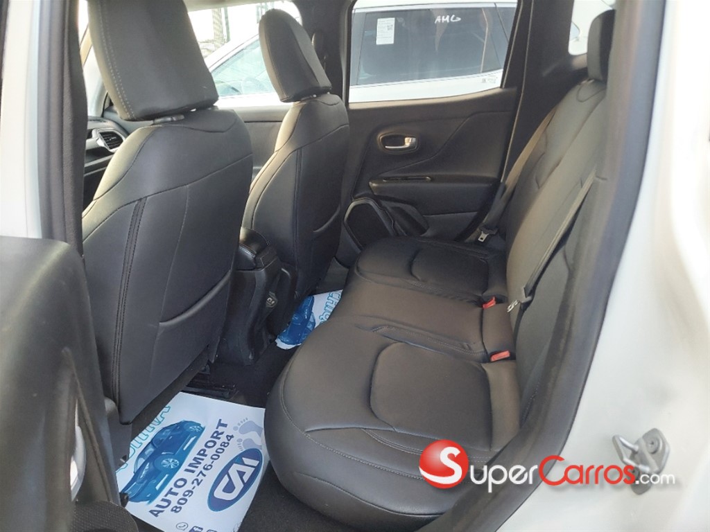 2020 Jeep Renegade Latitude — foto 12 / 12