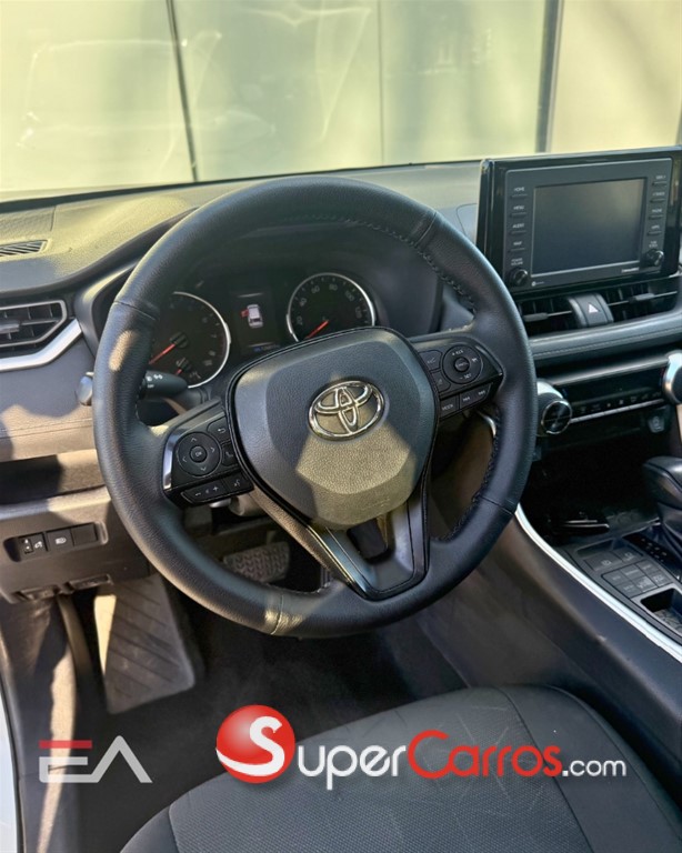 2021 Toyota RAV4 XLE — foto 4 / 10
