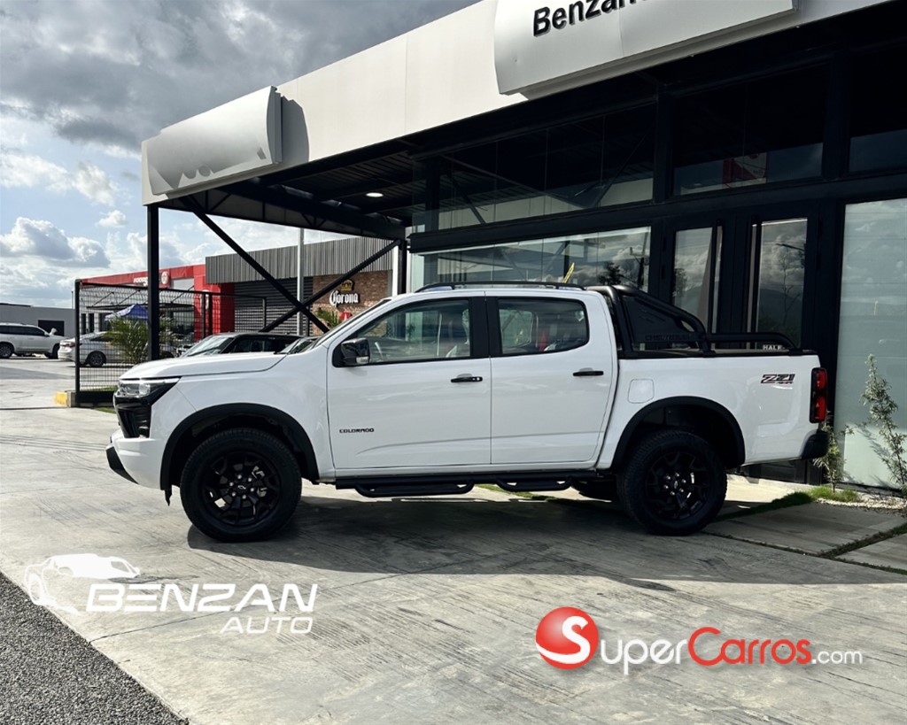 2026 Chevrolet Colorado Z71 — foto 2 / 8