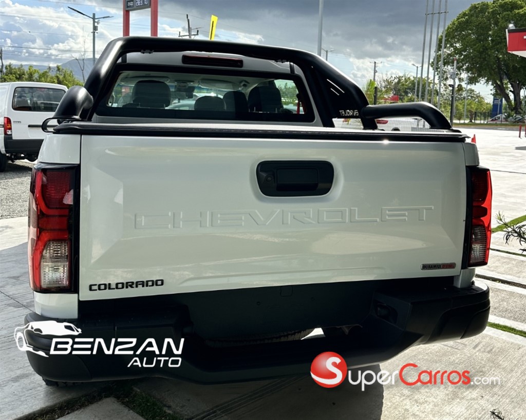2026 Chevrolet Colorado Z71 — foto 3 / 8