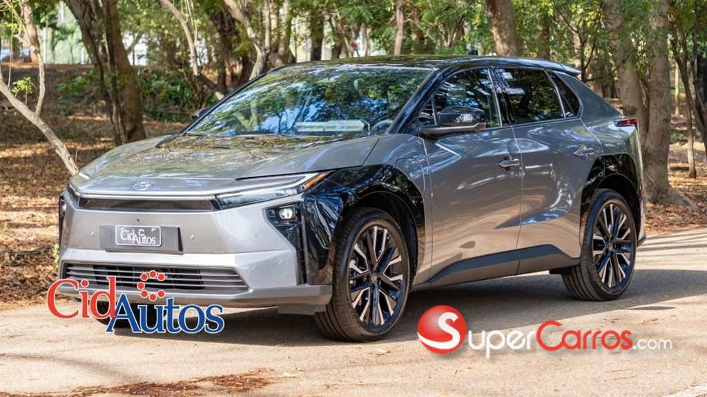 2027 Toyota BZ4X — foto 4 / 12