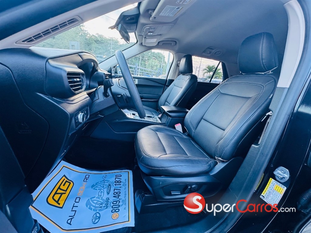 2020 Ford Explorer — foto 6 / 12