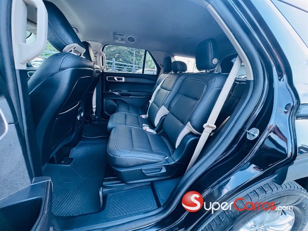 2020 Ford Explorer — foto 7 / 12