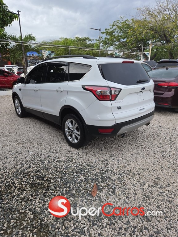 2018 Ford Escape — foto 4 / 6