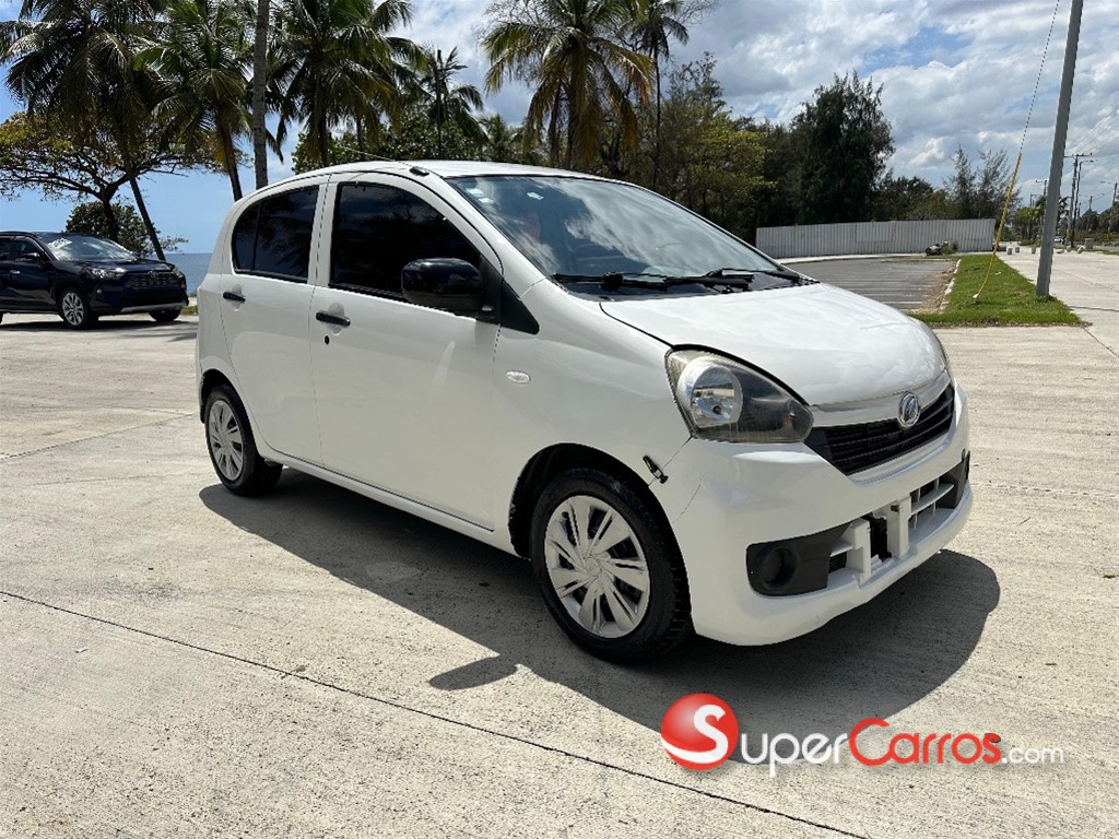 2015 Daihatsu Mira — foto 2 / 11