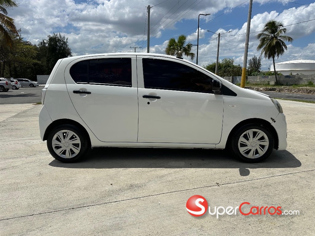 2015 Daihatsu Mira — foto 4 / 11