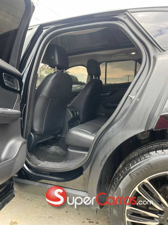 2018 Jaguar F-Pace — foto 4 / 10