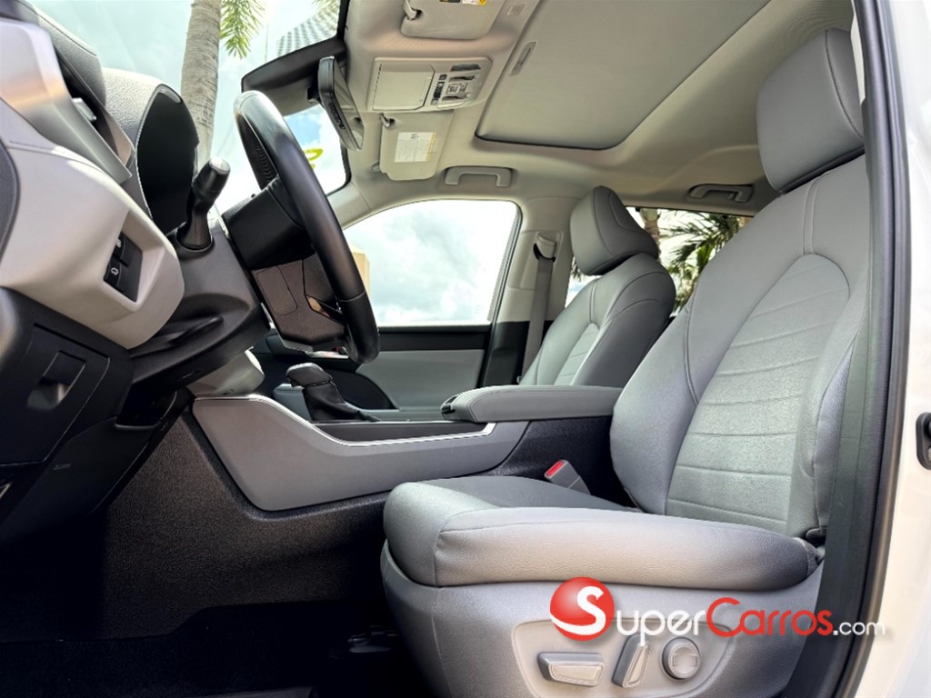 2020 Toyota Highlander XLE — foto 5 / 12