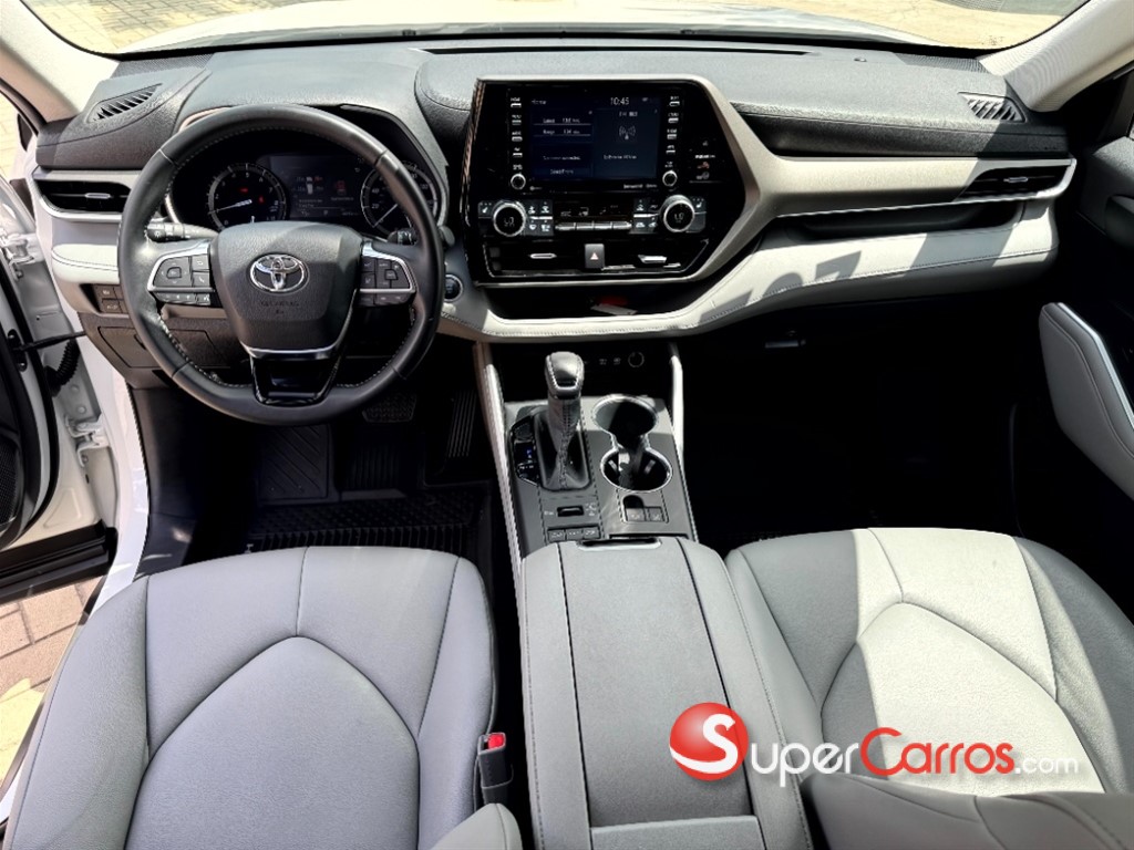 2020 Toyota Highlander XLE — foto 8 / 12