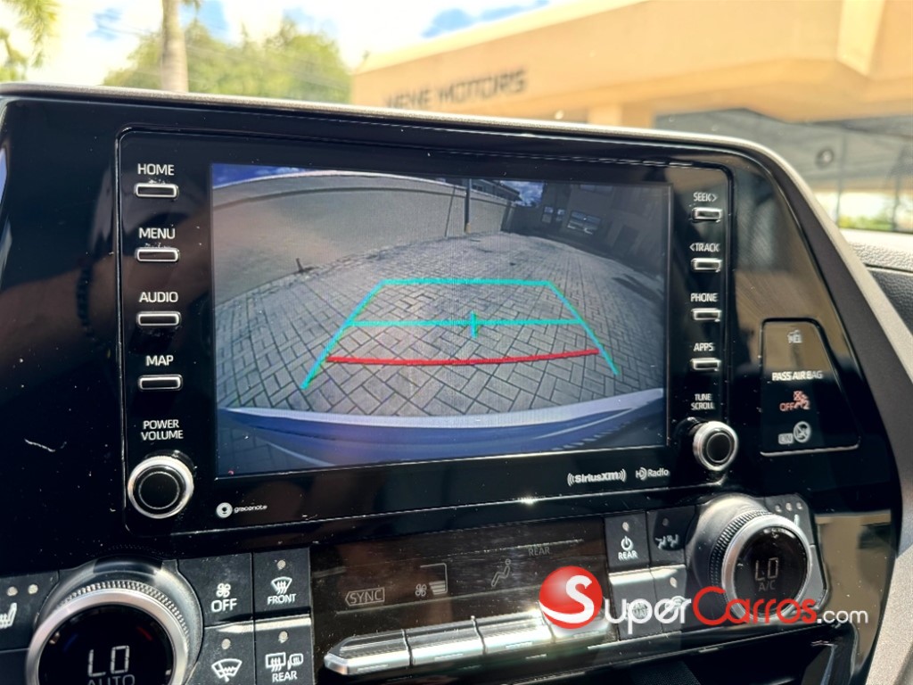 2020 Toyota Highlander XLE — foto 9 / 12