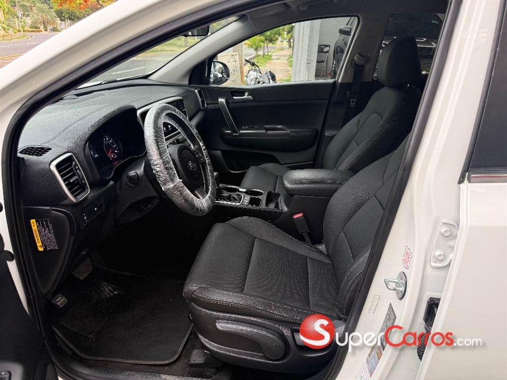 2020 Kia Sportage LX — foto 8 / 11