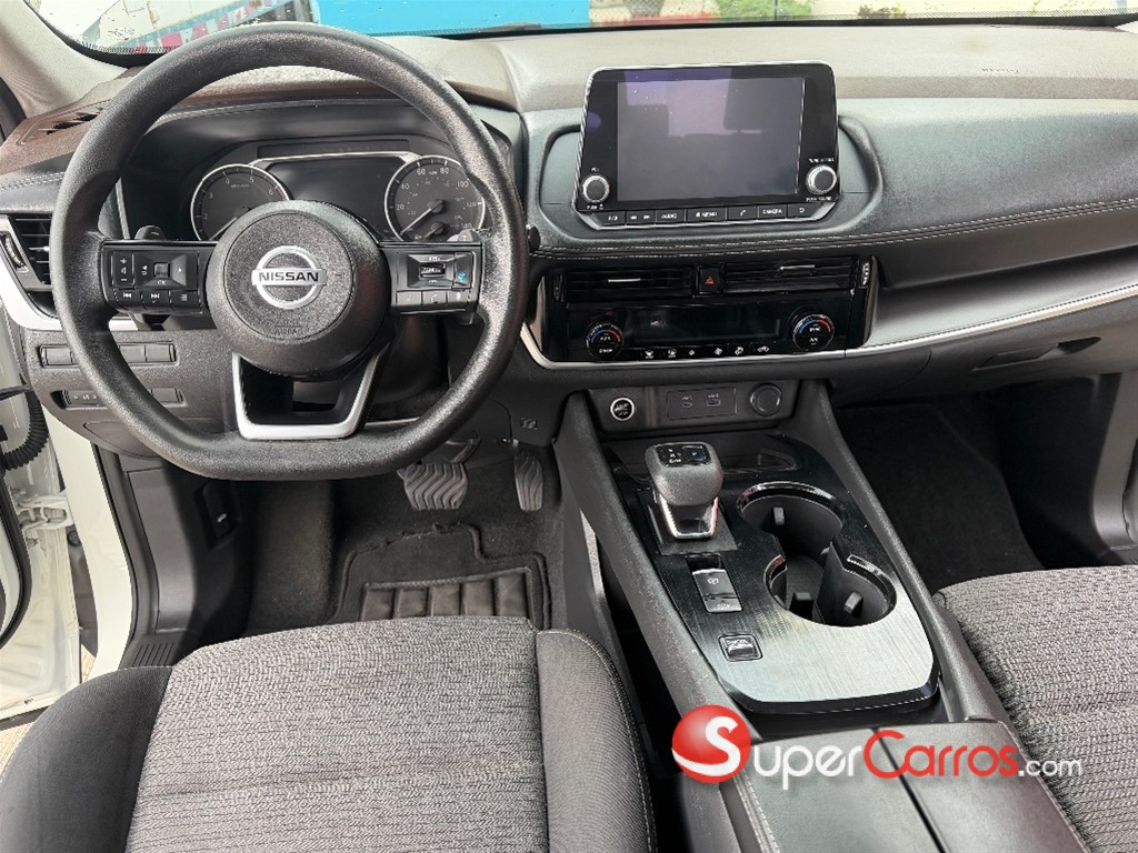 2021 Nissan Rogue SV — foto 6 / 12