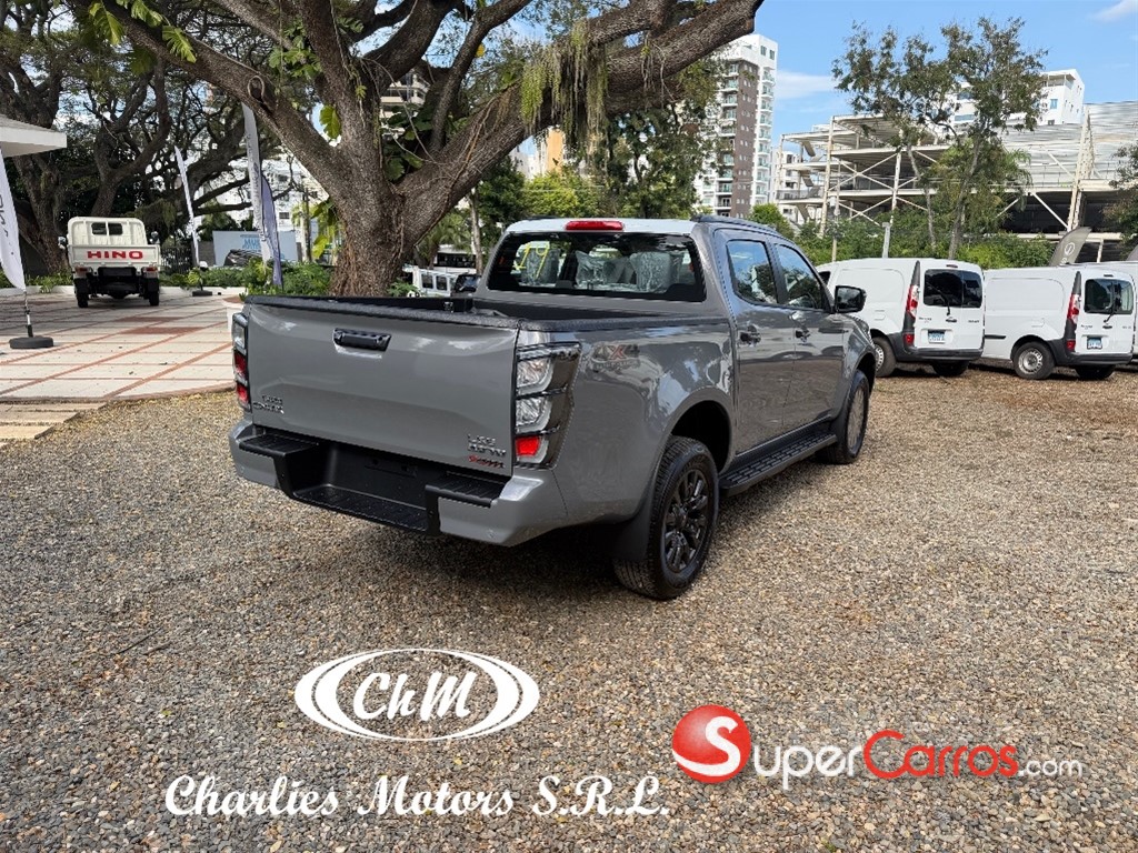 2027 Isuzu DMAX LSE — foto 3 / 10