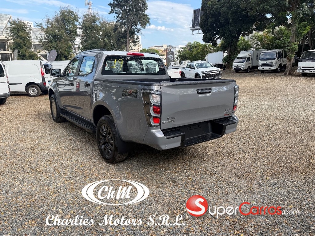 2027 Isuzu DMAX LSE — foto 4 / 10